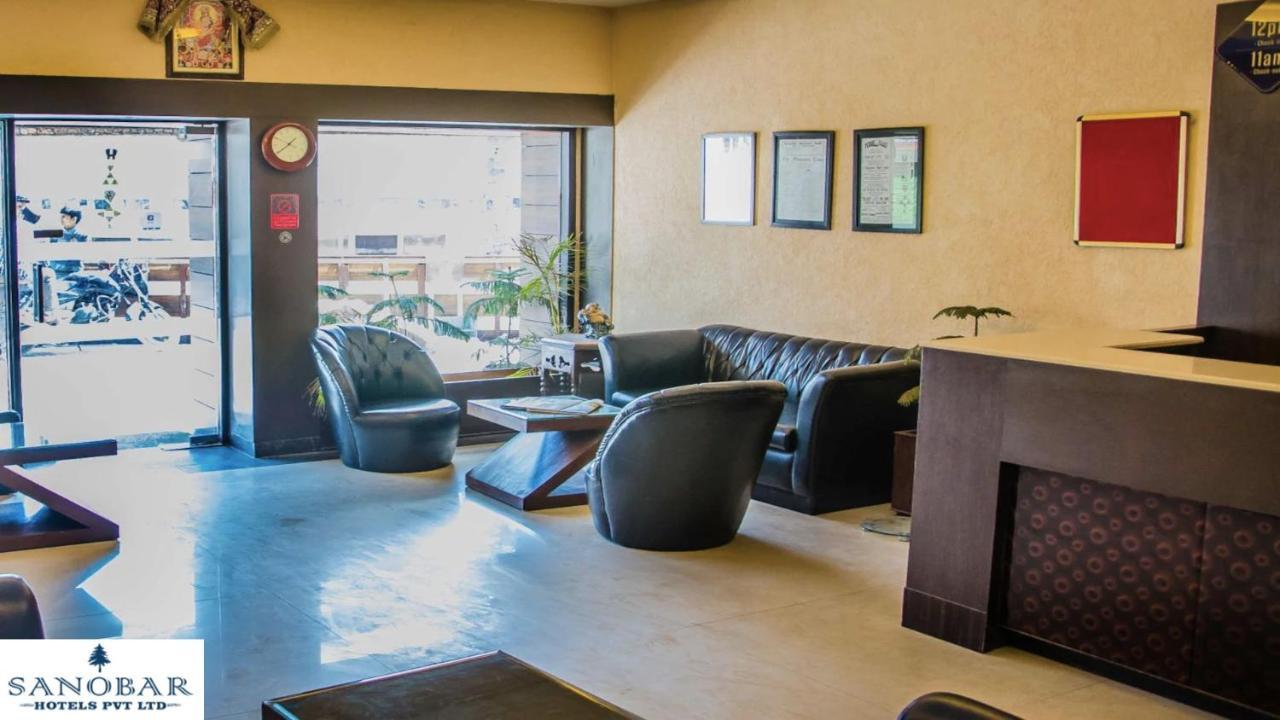 穆索里萨诺巴尔中城酒店 外观 照片